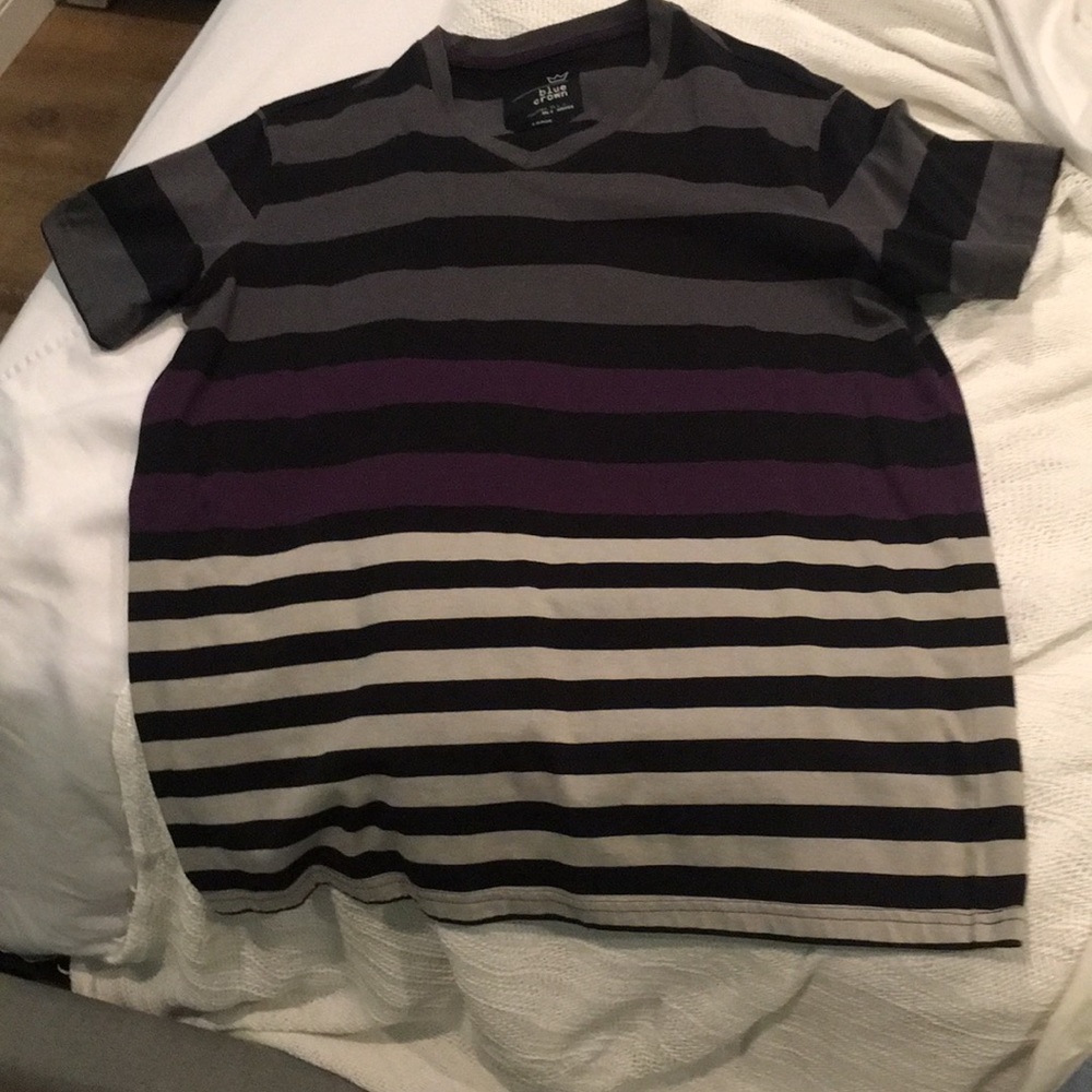 Blue Crown striped V-neck